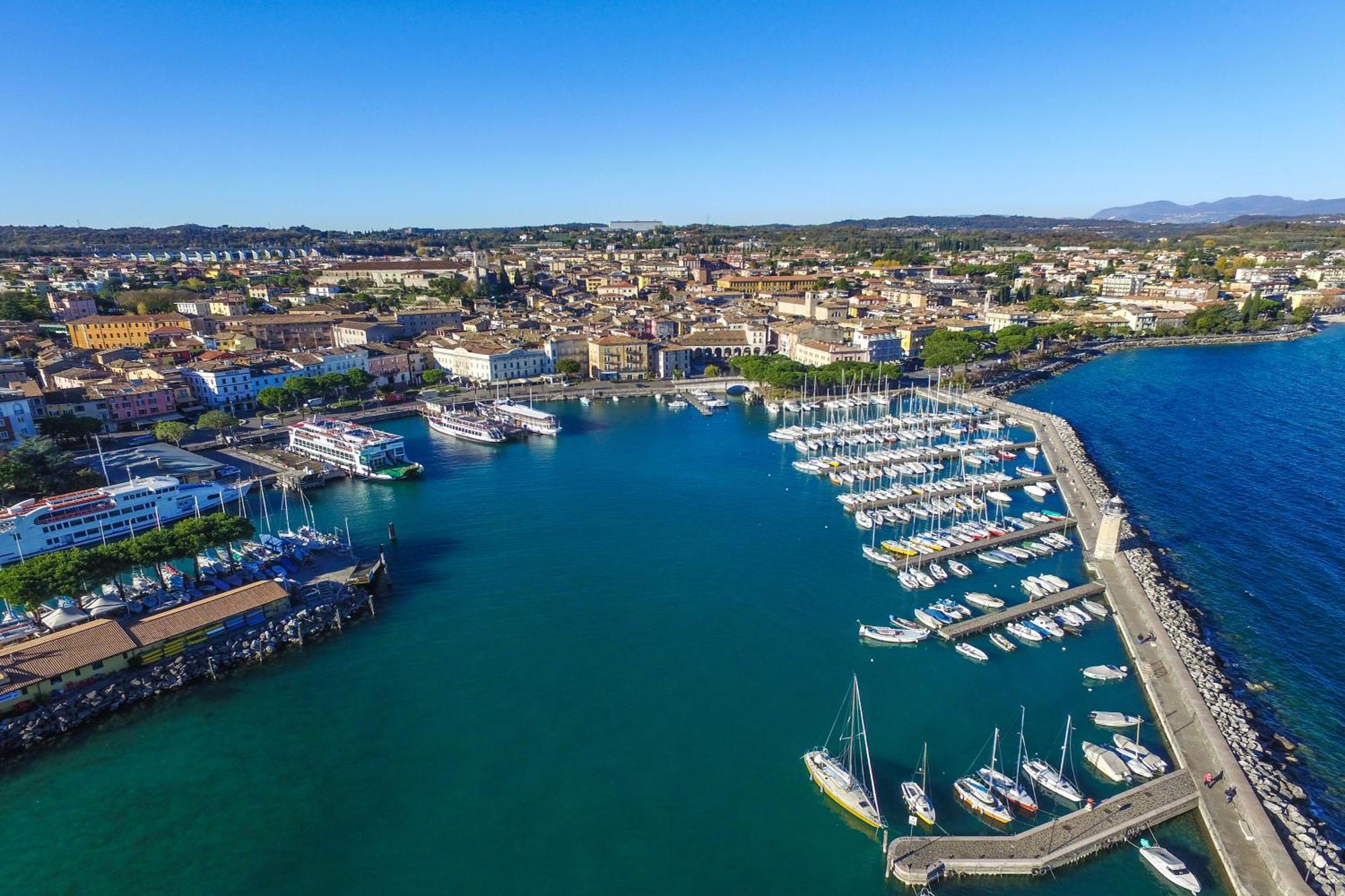 Apartamento Casa Del Faro Peschiera del Garda Exterior foto